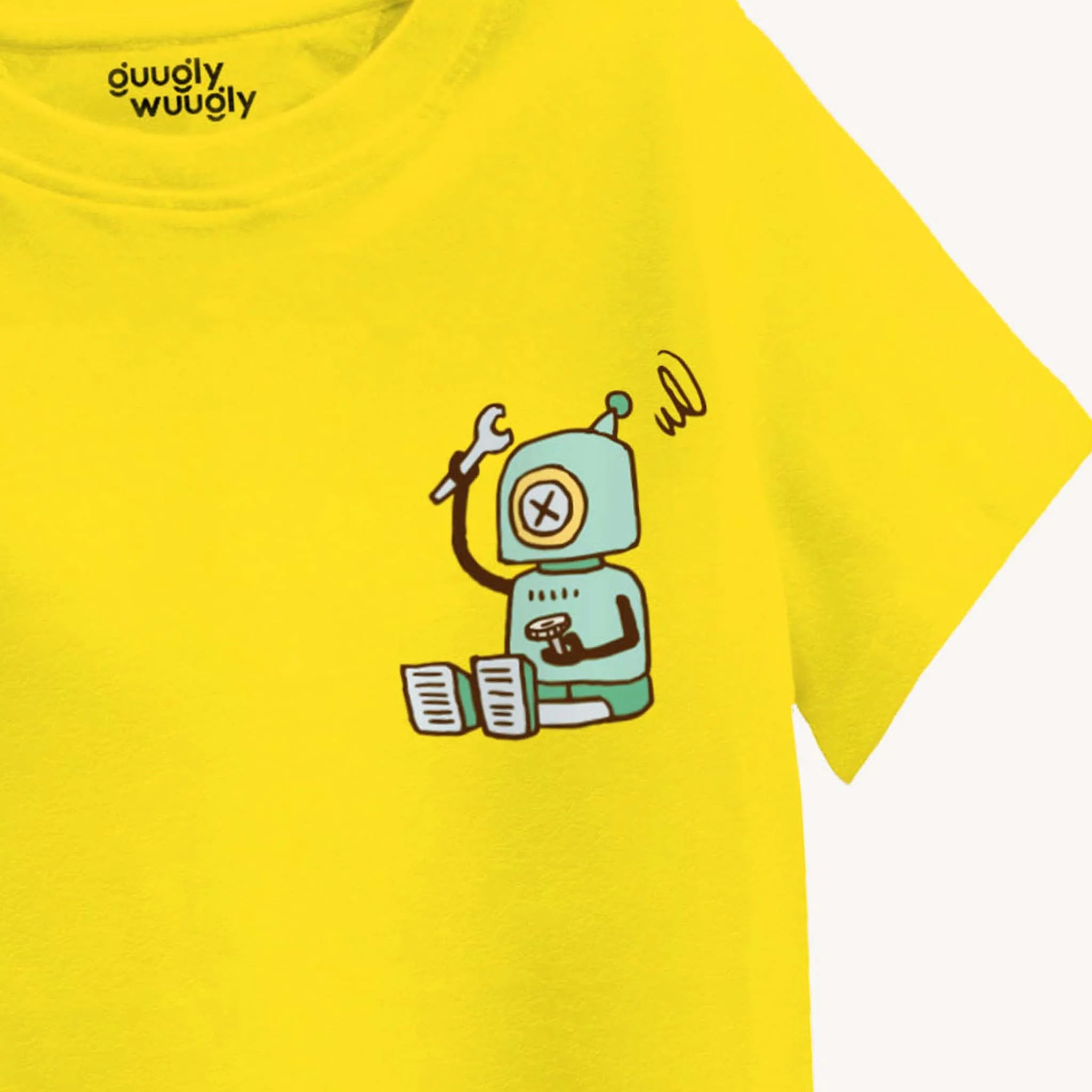 Boys_yellow_robot_tshirt_close