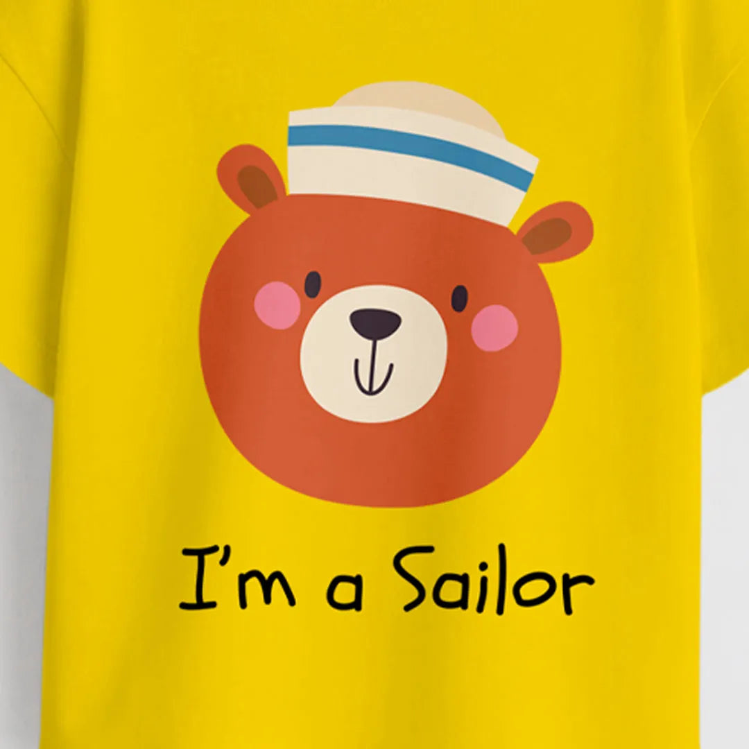 Close-up of I'm A Sailor print on cotton t-shirt for toddler boys | Guugly Wuugly