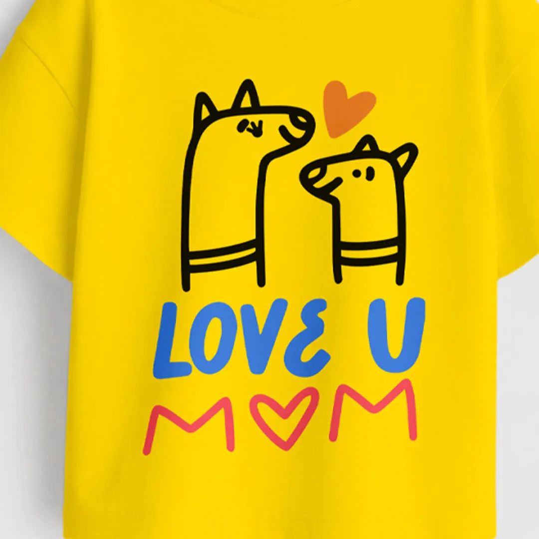 Close-up of Love U Mom print on cotton t-shirt for toddler girls | Guugly Wuugly