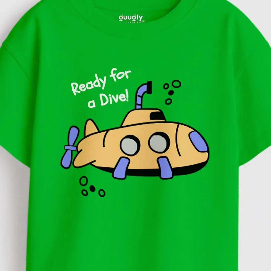 Close-up of Dive print on cotton t-shirt for toddlers | Guugly Wuugly